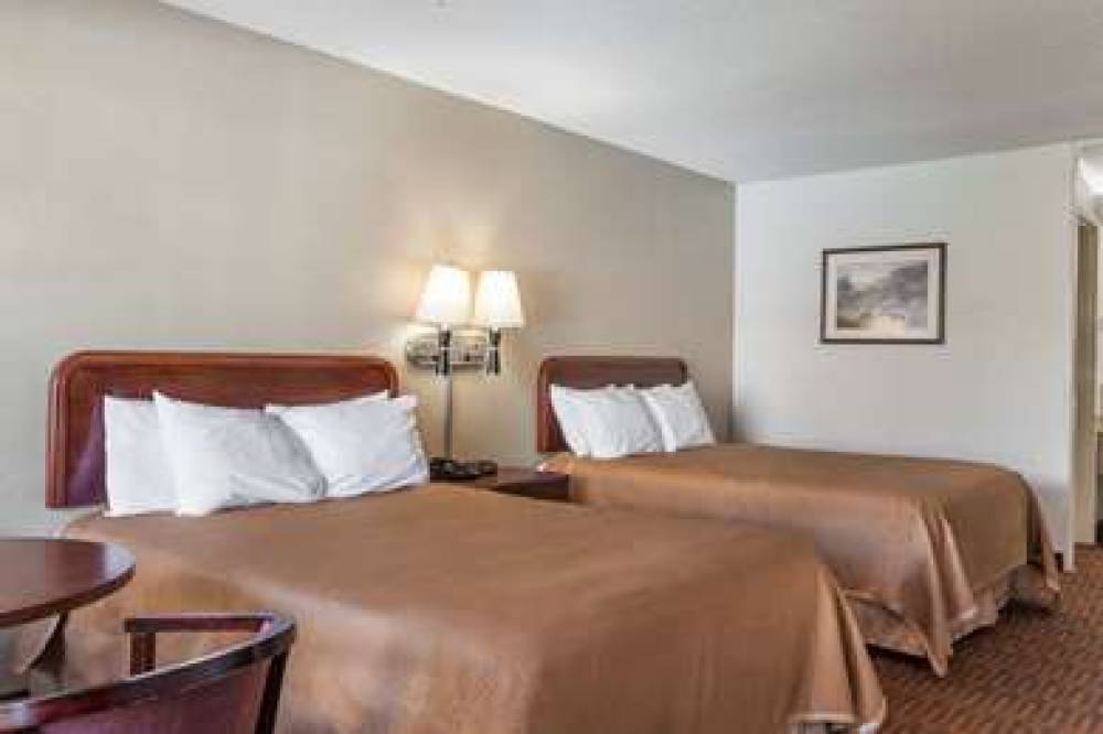 HOWARD JOHNSON INN - ALBANY 4