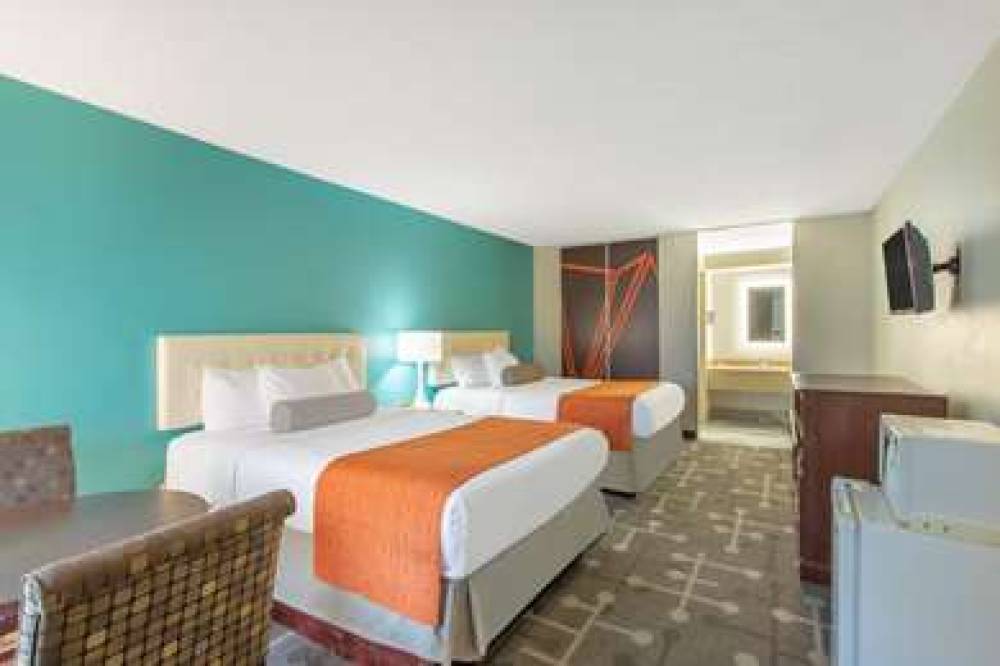 HOWARD JOHNSON INN - ALBANY 1