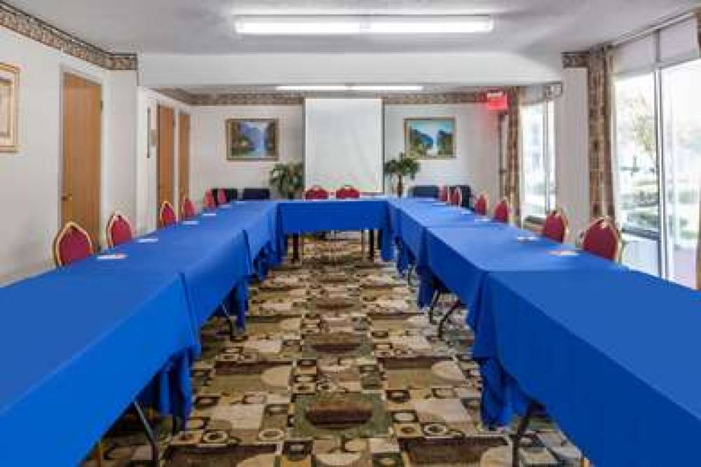 HOWARD JOHNSON INN - ALBANY 3