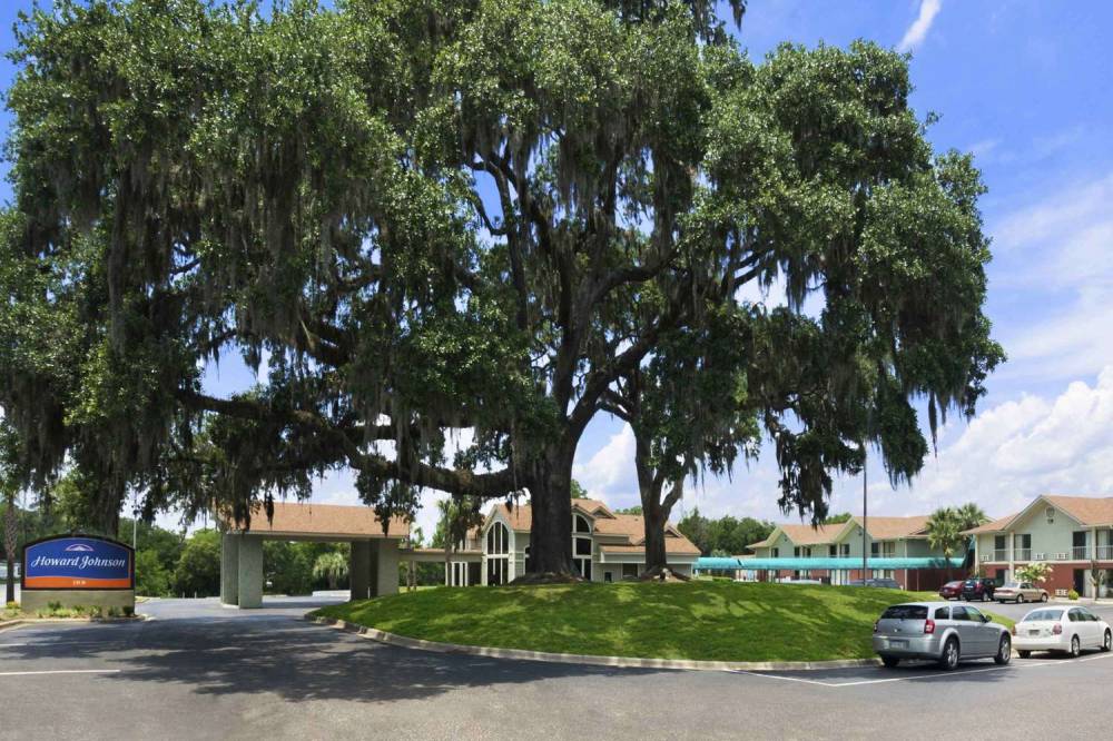 HOWARD JOHNSON INN BEAUFORT/PA 5