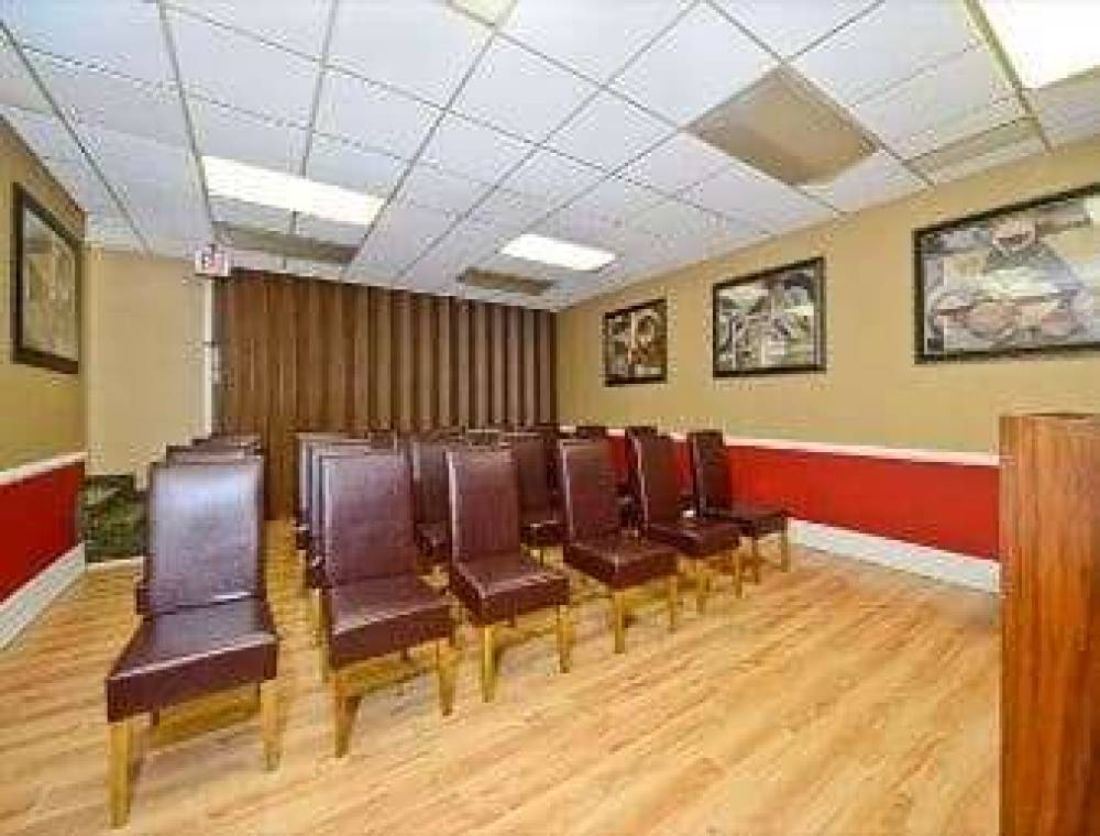 Howard Johnson Inn Clifton NJ 2