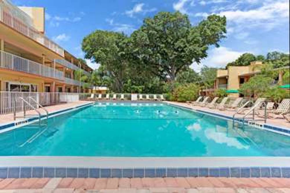 Howard Johnson Inn Tropical Palms Kissimmee 3