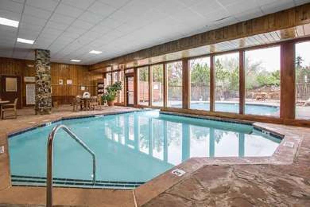 HOWARD JOHNSON MERRILLVILLE 3