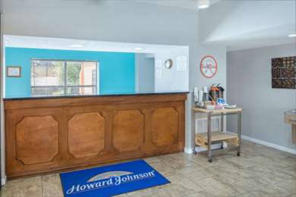 HOWARD JOHNSON VICKSBURG 2
