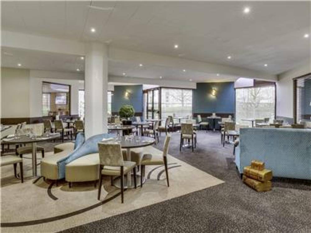 Hotel Mercure Maurepas Saint-Quentin 10