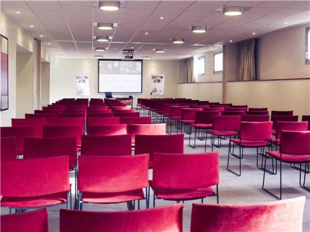 Hotel Mercure Maurepas Saint-Quentin 9