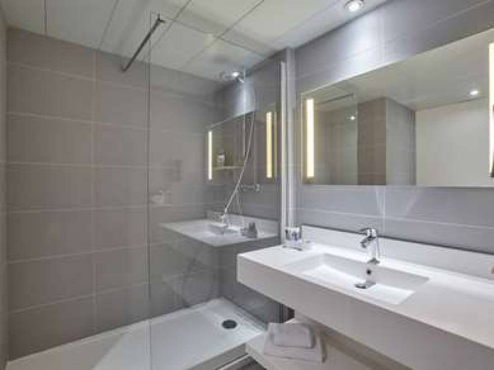 Hotel Mercure Paris Roissy-Charles-de-Gaulle 9