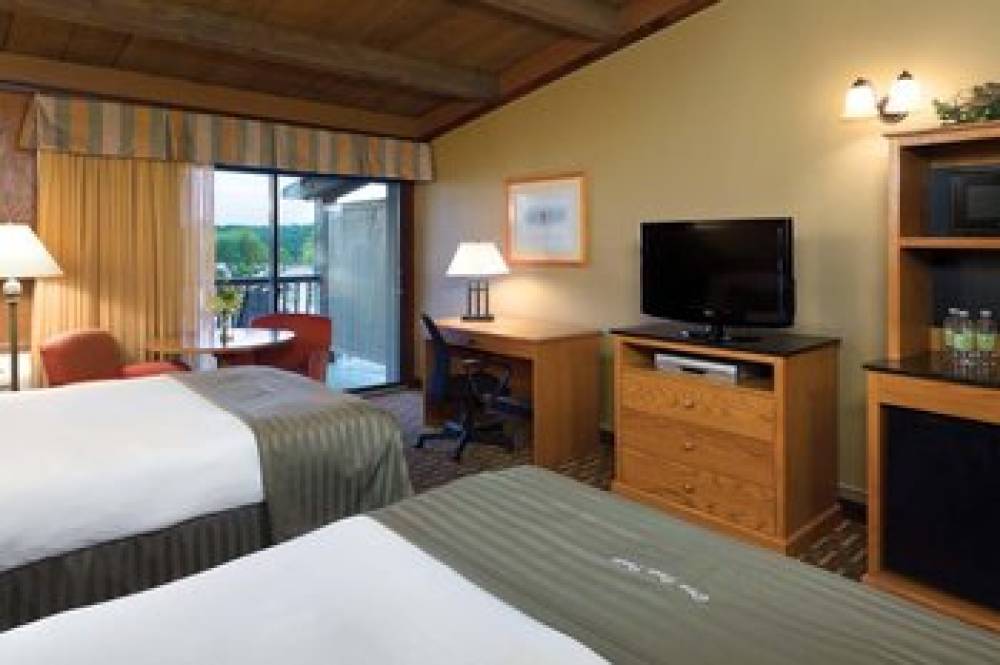 HUESTON WOODS LODGE 2