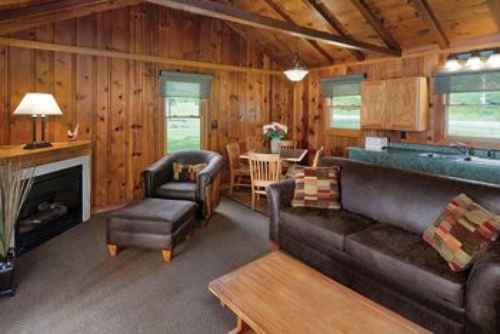 HUESTON WOODS LODGE 3