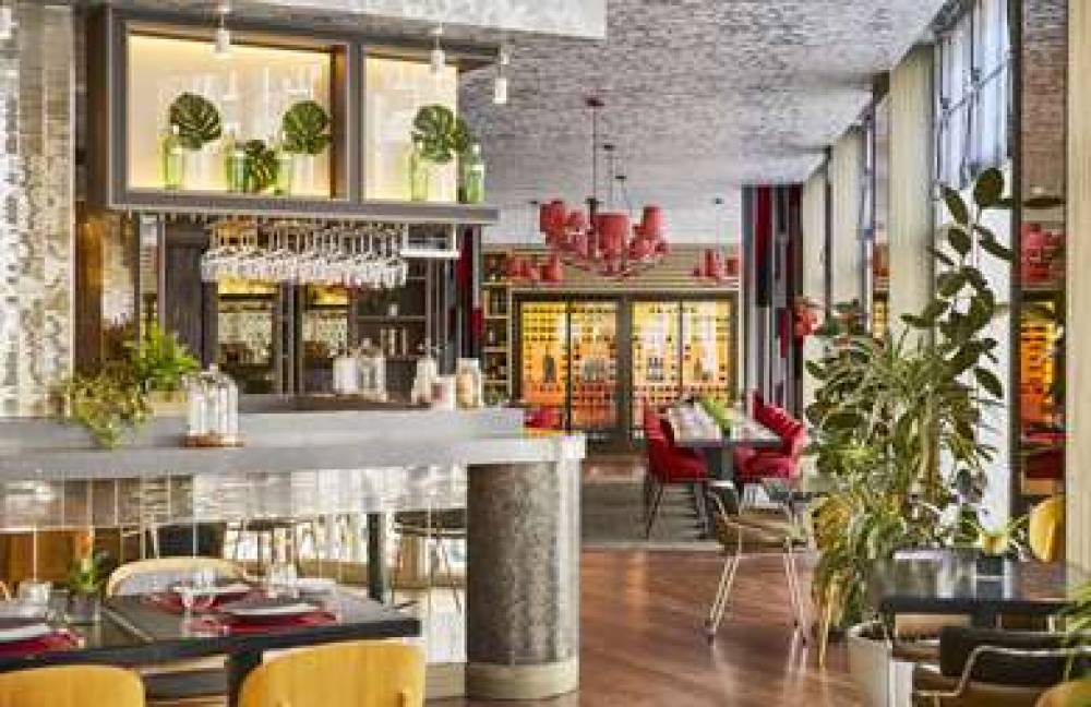 Hyatt Centric Gran Via Madrid 7