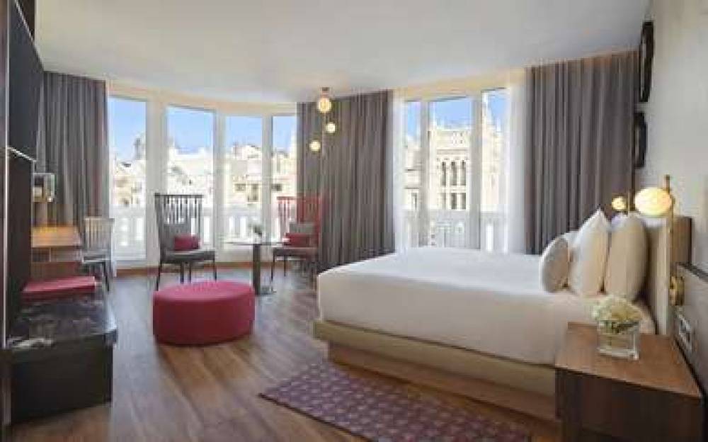 Hyatt Centric Gran Via Madrid 9