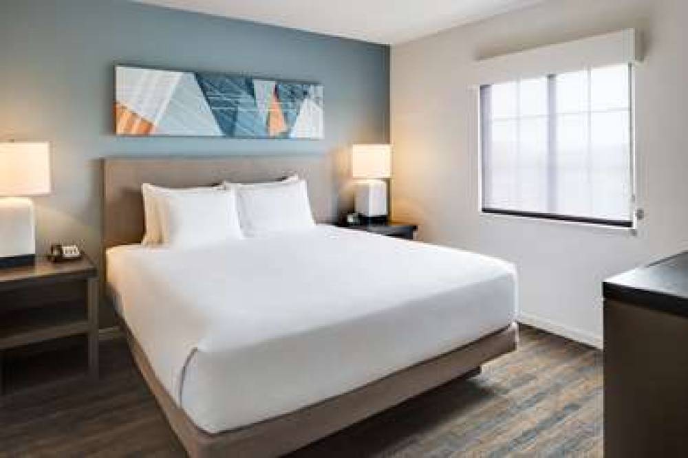 Hyatt House Boston/Waltham 10