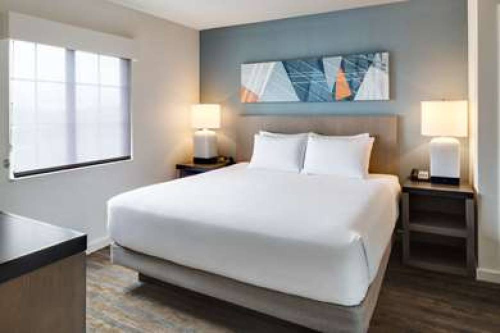 Hyatt House Boston/Waltham 9