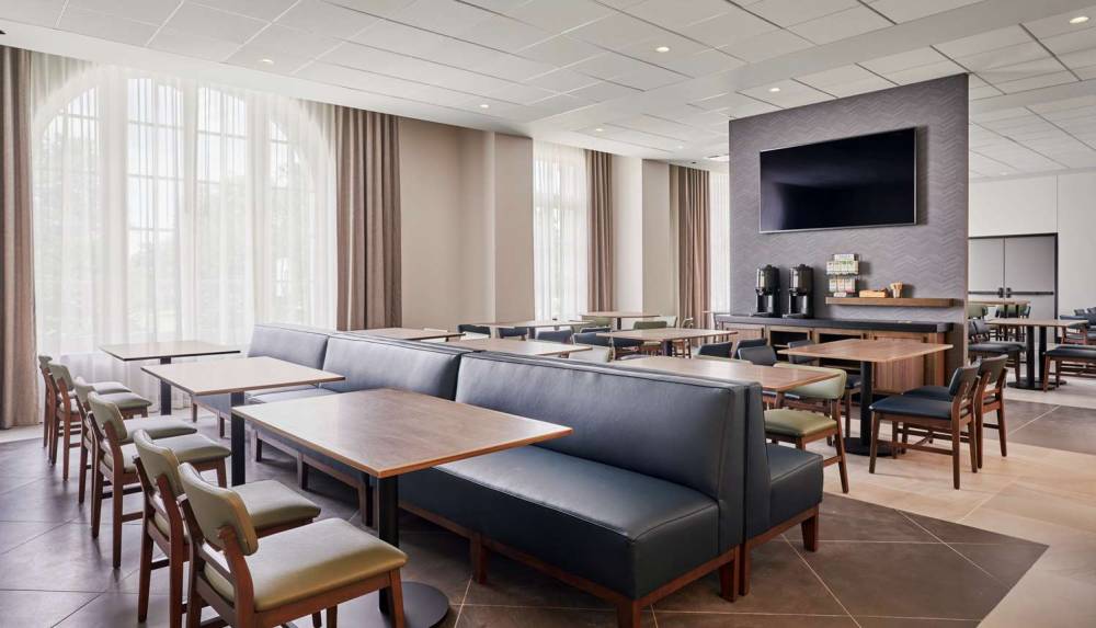 HYATT HOUSE CHICAGO-MEDICAL/UNI DIS 8
