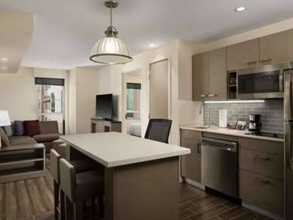 HYATT HOUSE LA UNIVERSITY MED CENTE 9