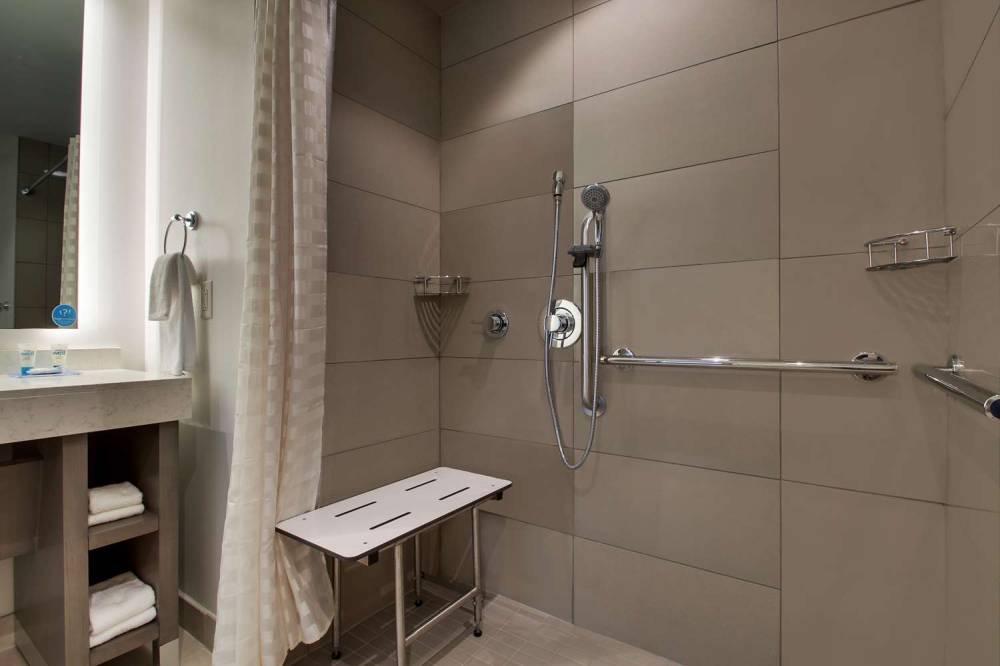 HYATT HOUSE OAK BROOK 5