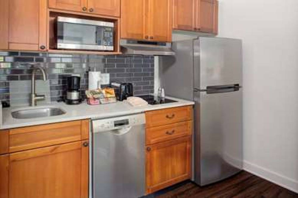 HYATT HOUSE PARSIPPANY EAST 5