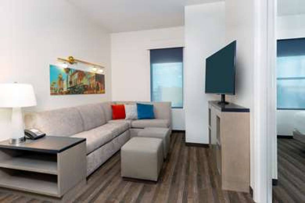 HYATT HOUSE TAMPA AIRPORT/WESTSHORE 10