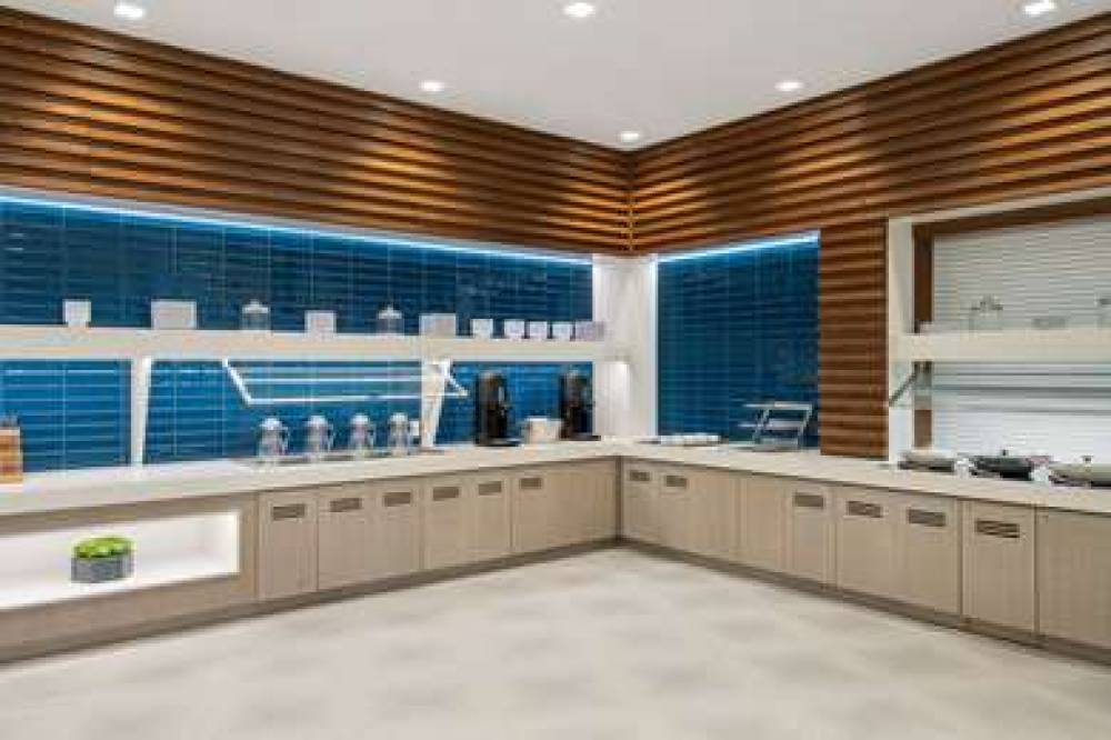HYATT PLACE ATLANTA/PERIMETER CNTR 9