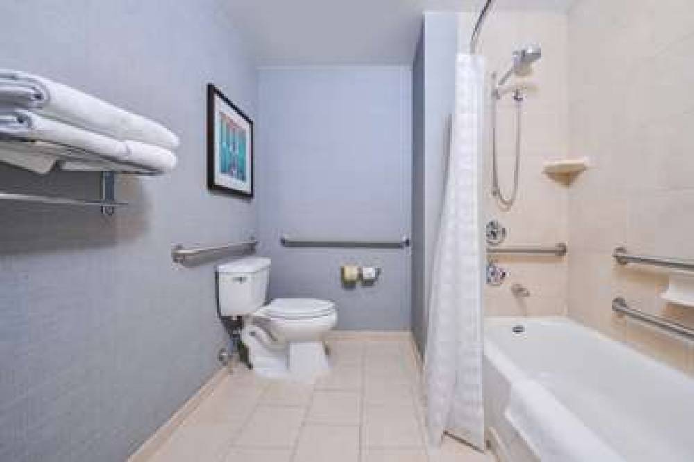 Hyatt Place Chesapeake Greenbrier 9