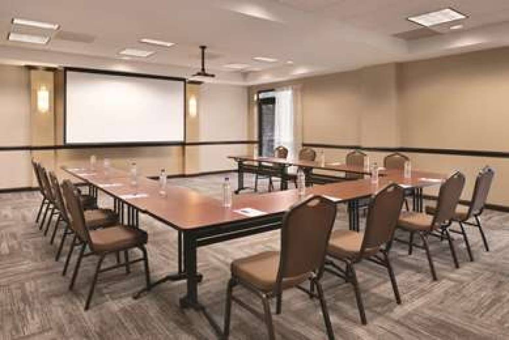 HYATT PLACE CHICAGO HOFFMAN ESTATES 4