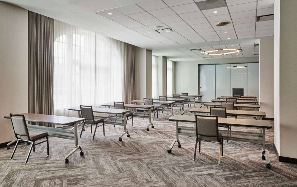 HYATT PLACE CHICAGO-MEDICAL/UNI DIS 10