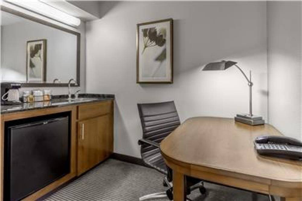 HYATT PLACE CLT BILLY GRAHAM P 7
