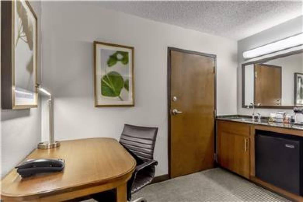 HYATT PLACE CLT BILLY GRAHAM P 9