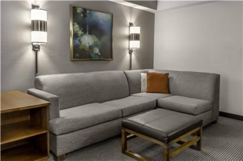 HYATT PLACE CLT BILLY GRAHAM P 6