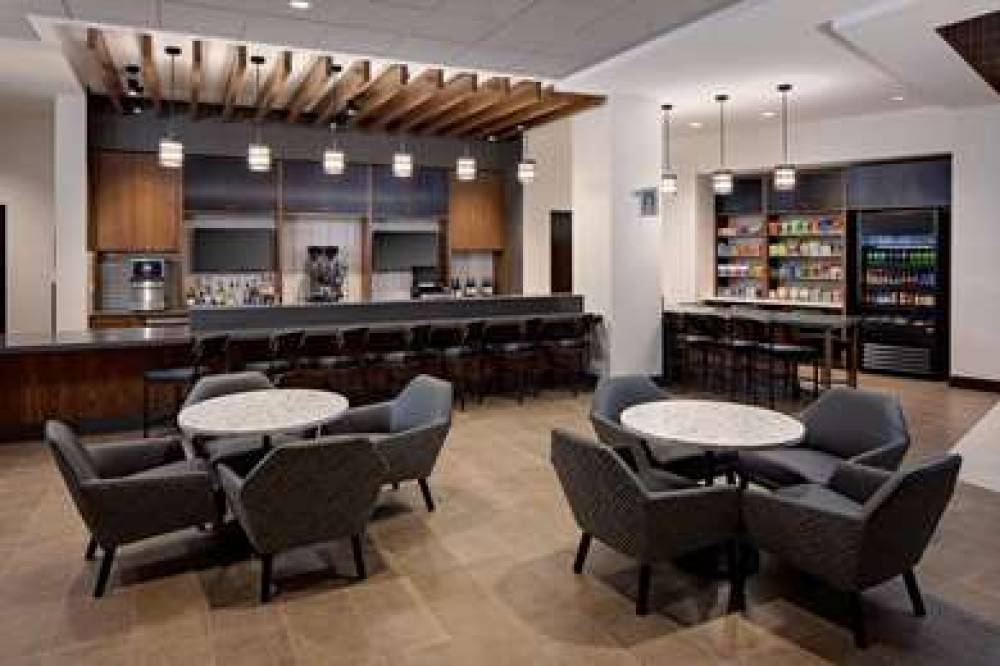 Hyatt Place Los Angeles/Glendale 8