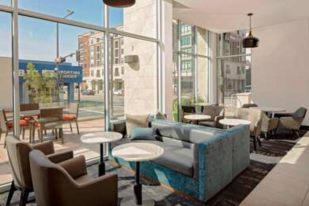 Hyatt Place Los Angeles/Glendale 9