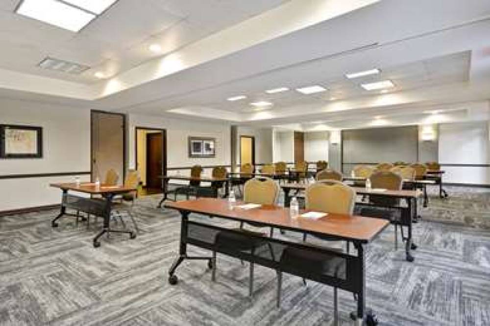 HYATT PLACE MIAMI ARPT WEST DORAL 8