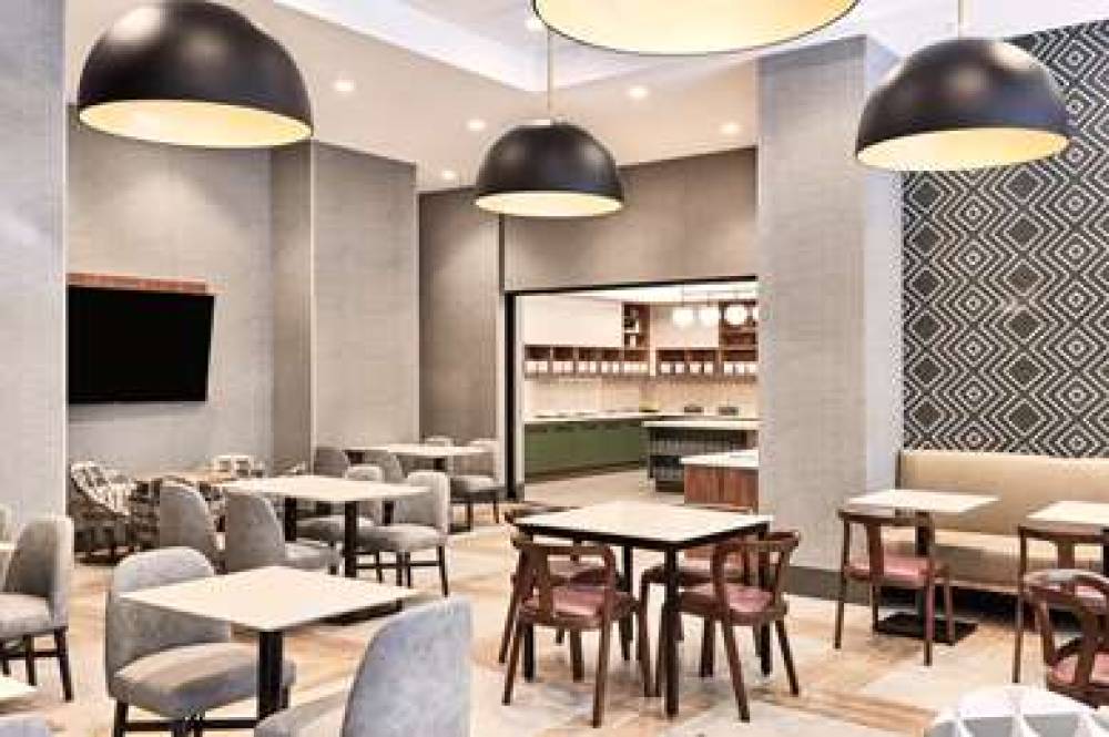 HYATT PLACE PHOENIX/DOWNTOWN 6