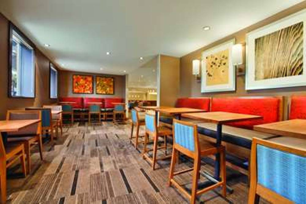 Hyatt Place San Jose Downtown 10