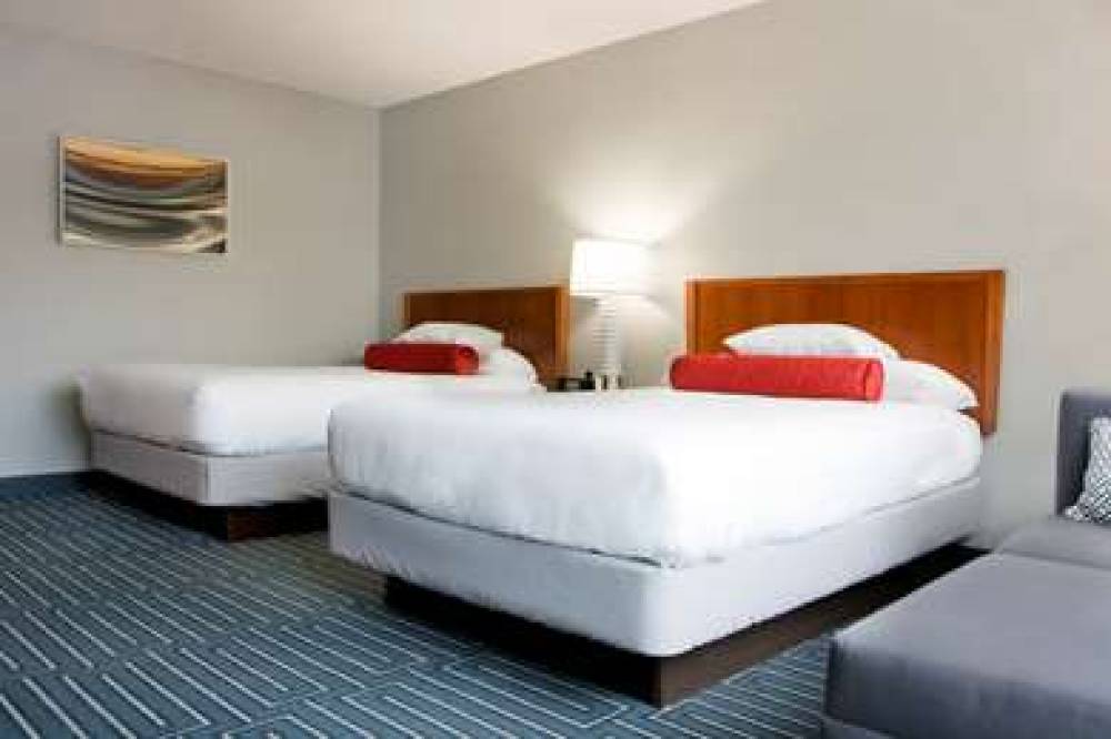 HYATT REGENCY CINCINNATI 9