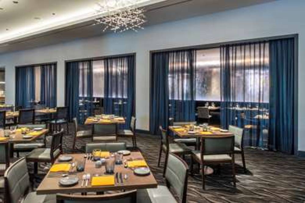 Hyatt Regency McCormick Place 6