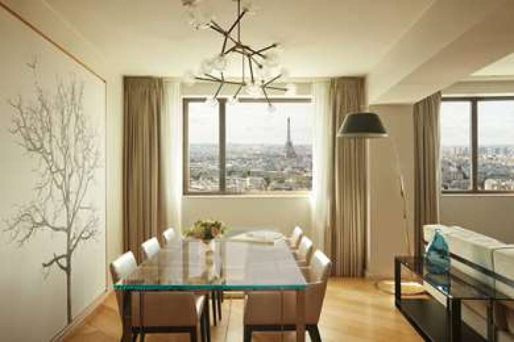 Hyatt Regency Paris Etoile 4