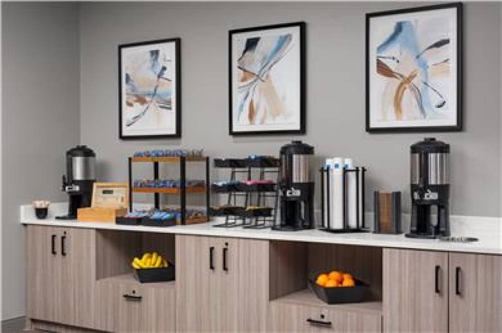 HYATT STUDIOS MOBILE 8