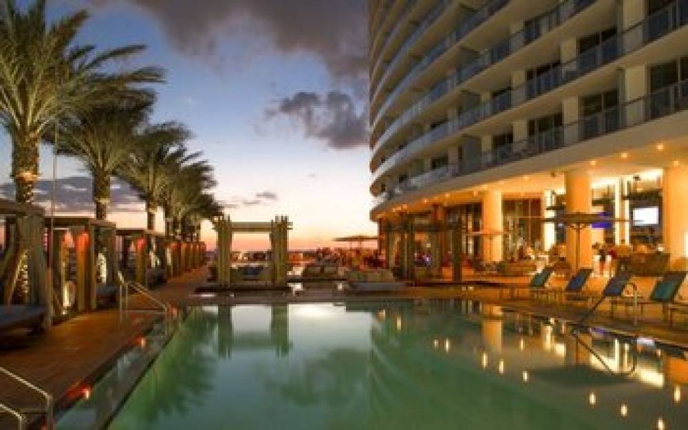 HYDE RESORT AND RESIDENCES LIF 10