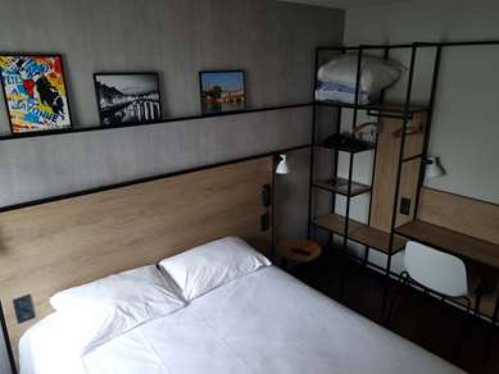 Ibis Bayonne Centre 8