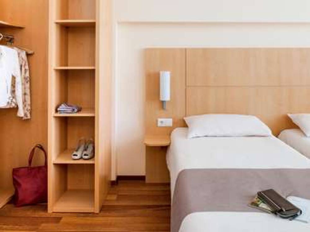 Ibis Berlin City Sud 8