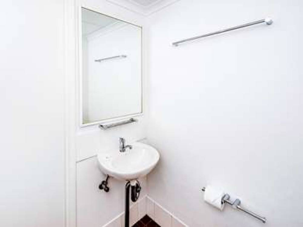 Ibis Budget Casula Liverpool 9
