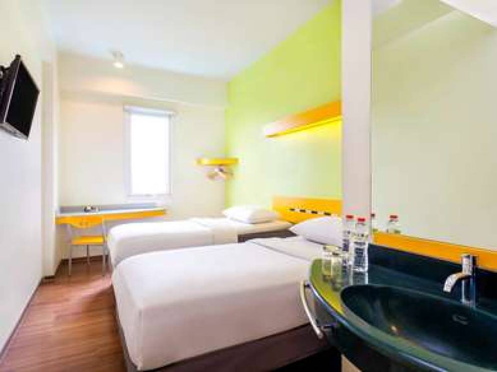 IBIS BUDGET JAKARTA  CIKINI 4