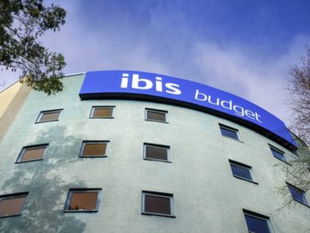 Ibis Budget London Heathrow Terminal 5 1