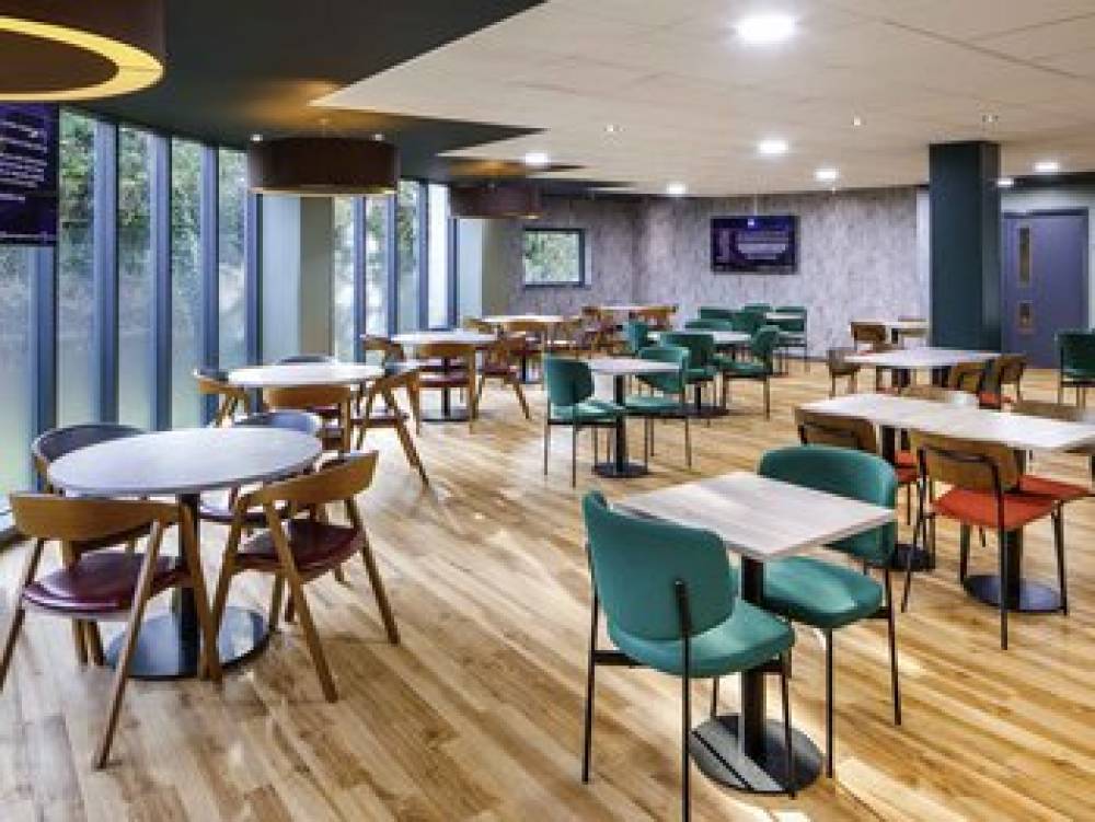 Ibis Budget London Heathrow Terminal 5 10