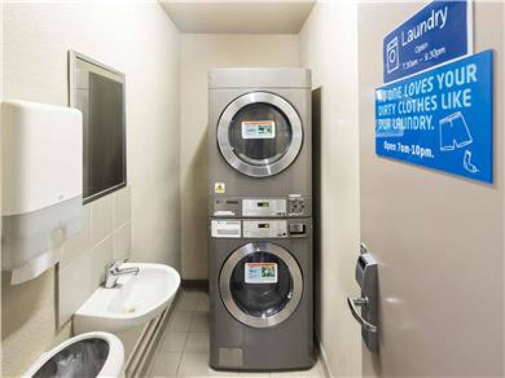 Ibis Budget Wentworthville 6