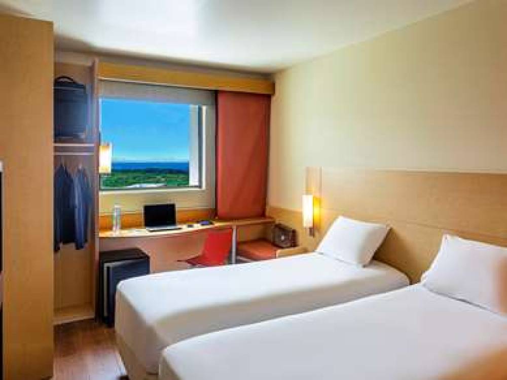 Ibis Cancun Centro 3