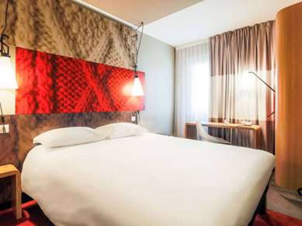 Ibis Carcassonne Est La Cite