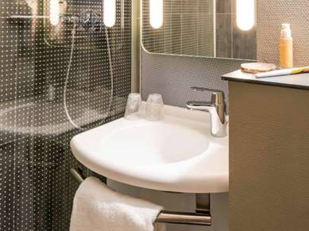 Ibis Cergy-Pontoise Le Port 1