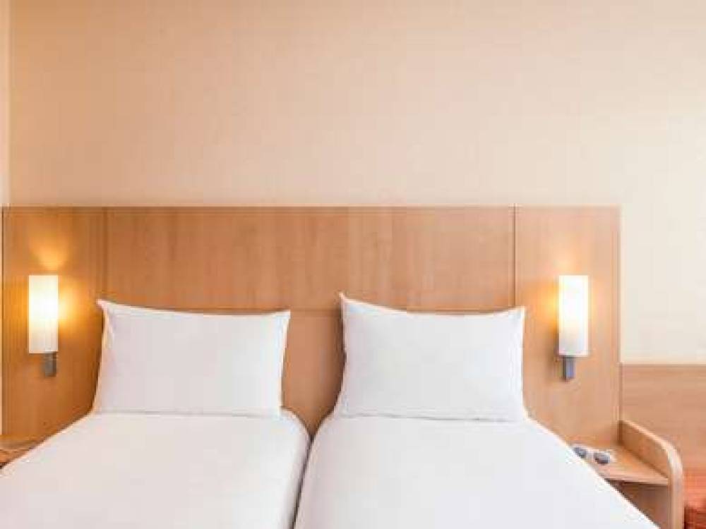 Ibis Cergy-Pontoise Le Port 8